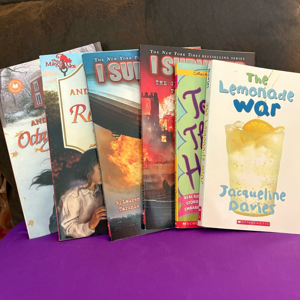 Set of 6 Children's Books by Scholastic and Starscape Readers. Ages 10 a…
